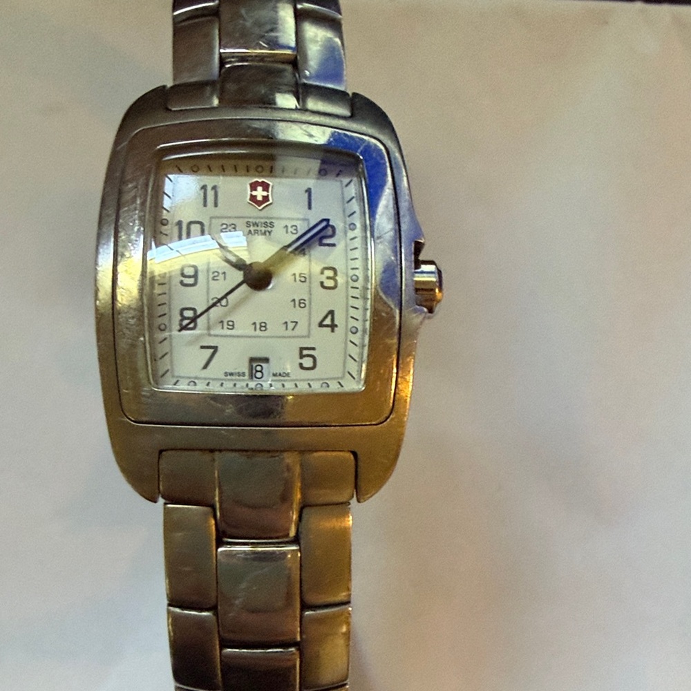 Victorinox Swiss Army Stainless Steel Women's Watch - White Dial